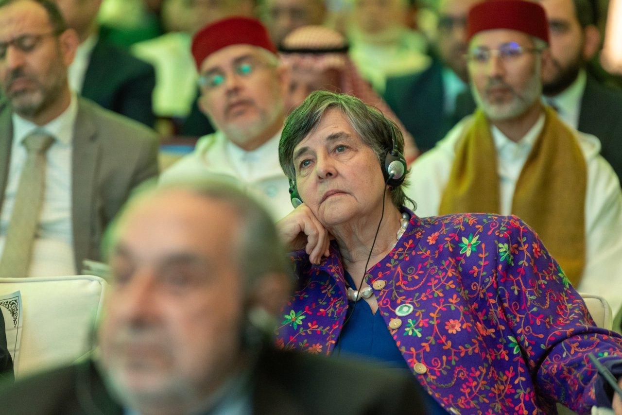 Kutipan "imani" dari Piagam "Iman dalam Dunia yang Berubah" yang diluncurkan oleh Liga Muslim Dunia di Rabat