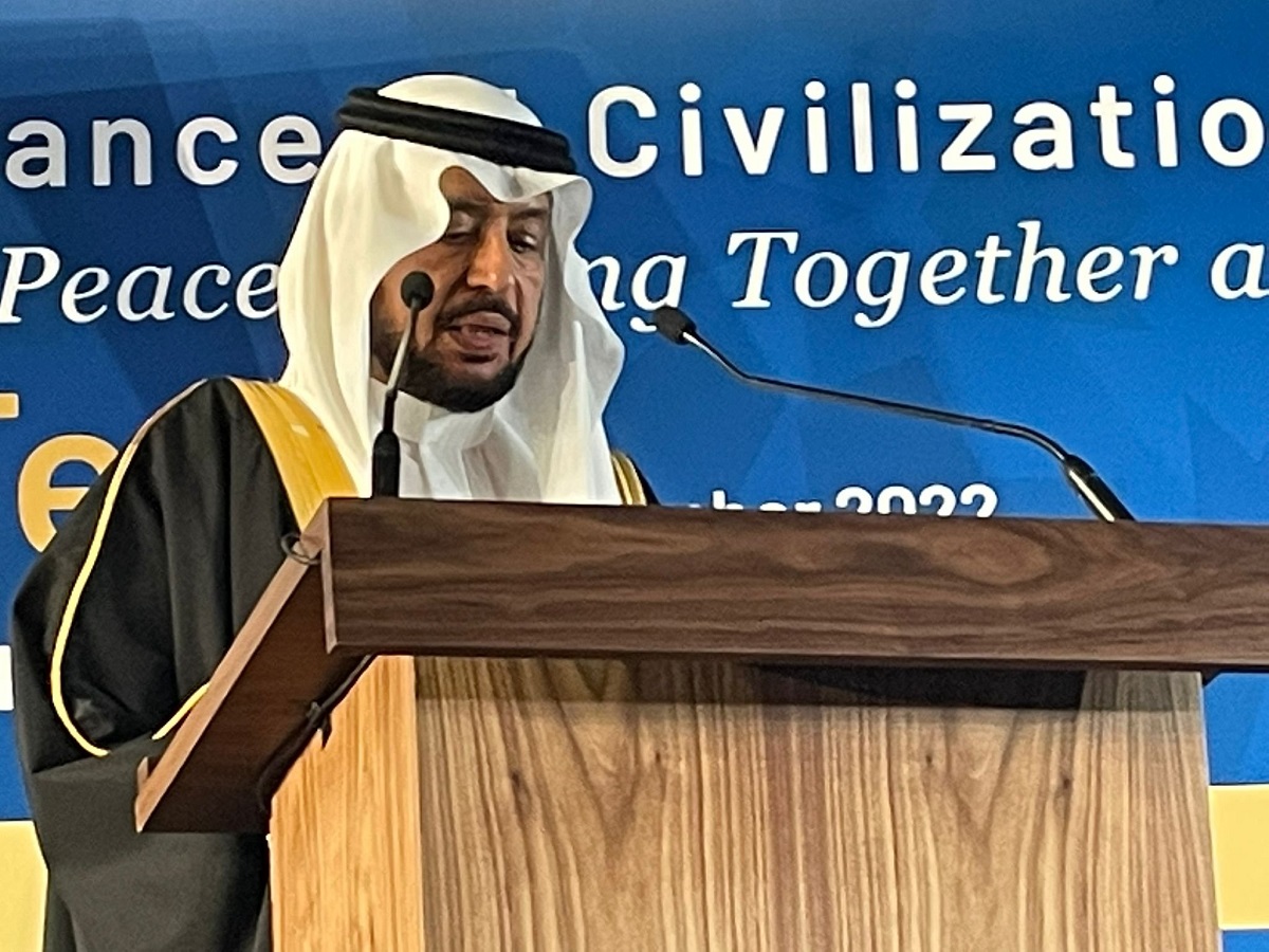 به نمایندگی از جناب دبیر کل، شیخ دکتر محمد آل عیسی. جناب معاون دبیر کل، دکتر عبدالرحمن الزید، در "جلسه اصلی وزیران" کار مجمع جهانی شرکت کرد. اتحاد تمدن های سازمان ملل