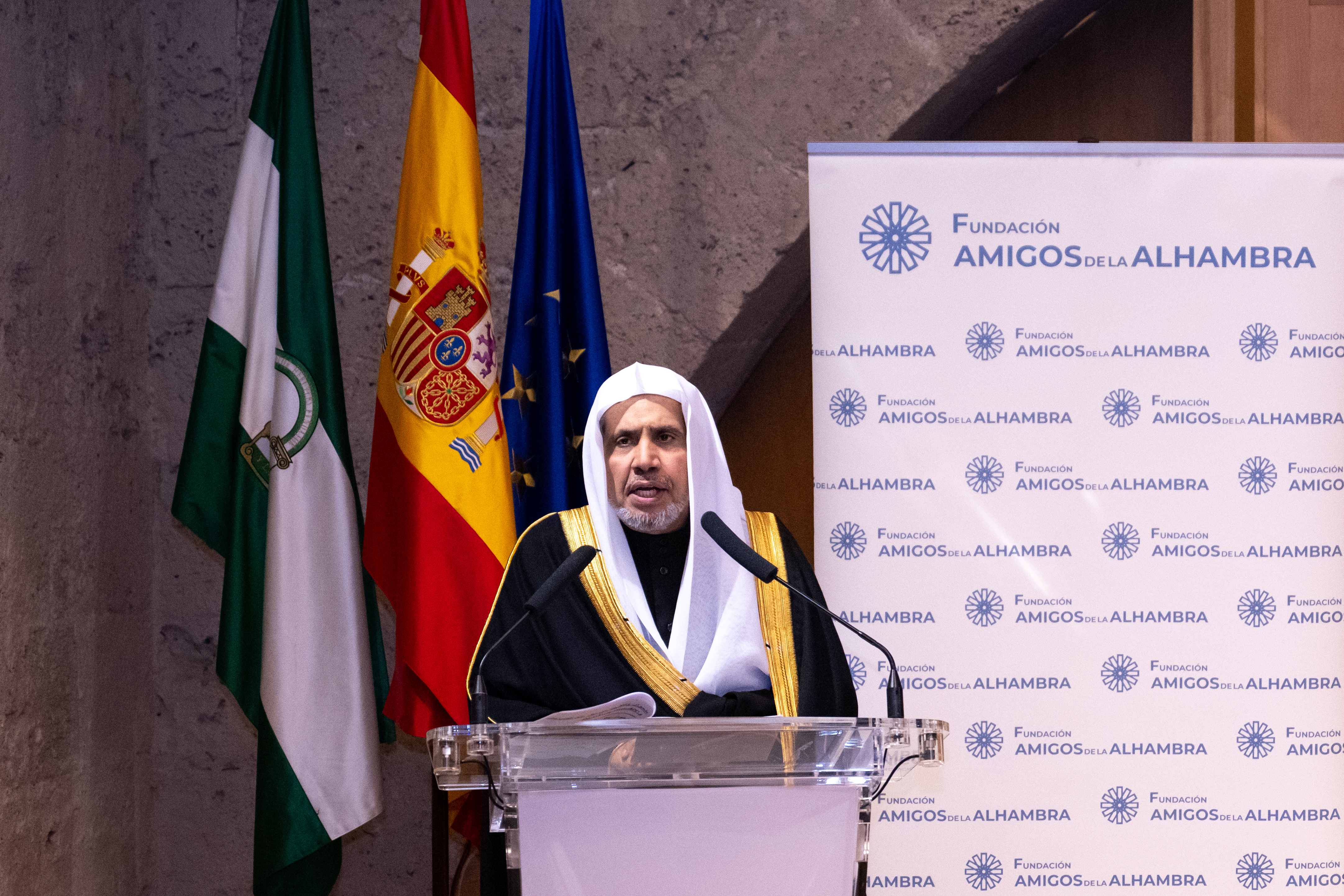Un événement inédit dans l’histoire contemporaine, cheikh Mohammed ben Abdelkarim Alissa, donne une conférence au Palais de l’Alhambra à Grenade