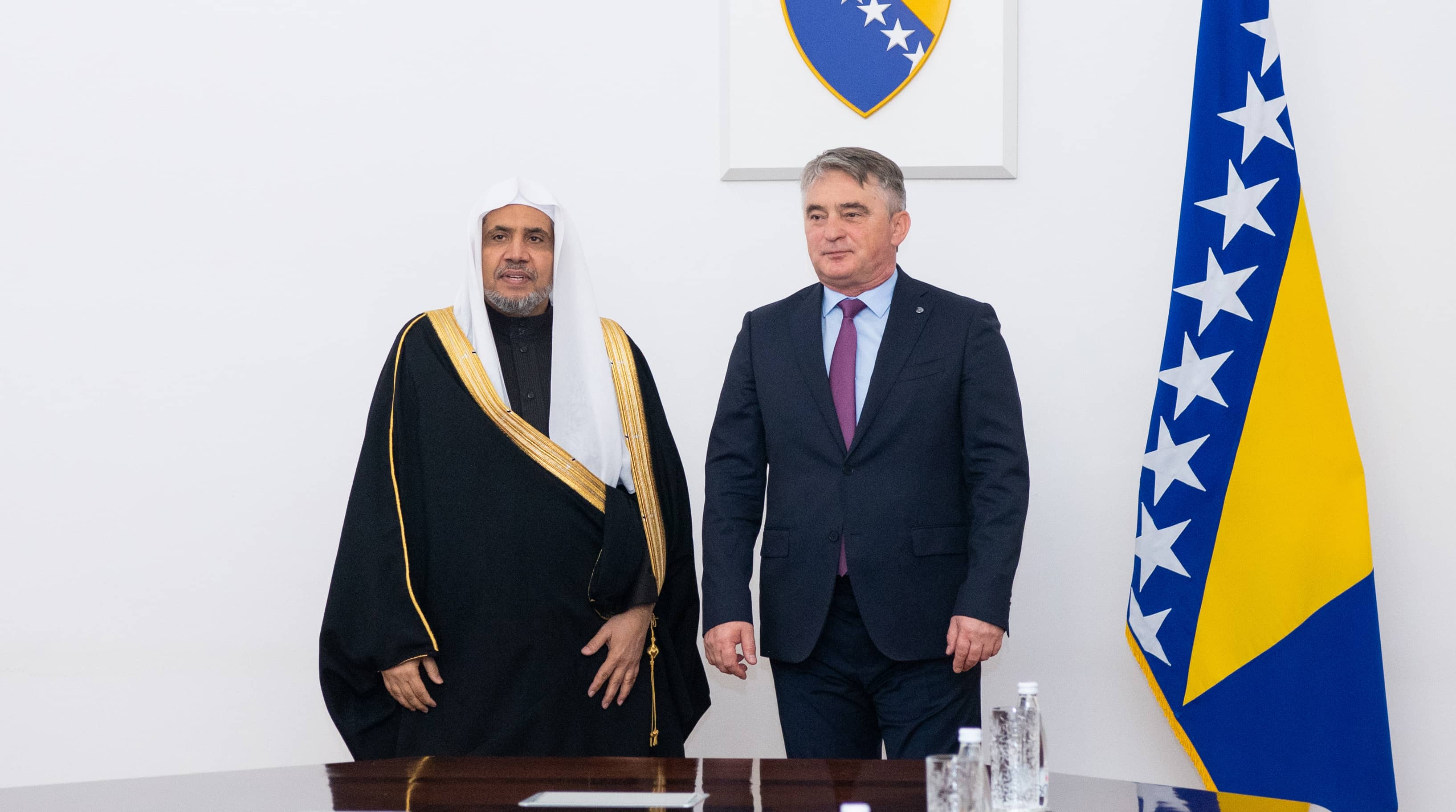 صاحب الفضيلة والمعالي الشيخ الدكتور محمد بن عبد الكريم العيسى عند اجتماعه مع فخامة رئيس البوسنة والهرسك زيليكو كومسيتش