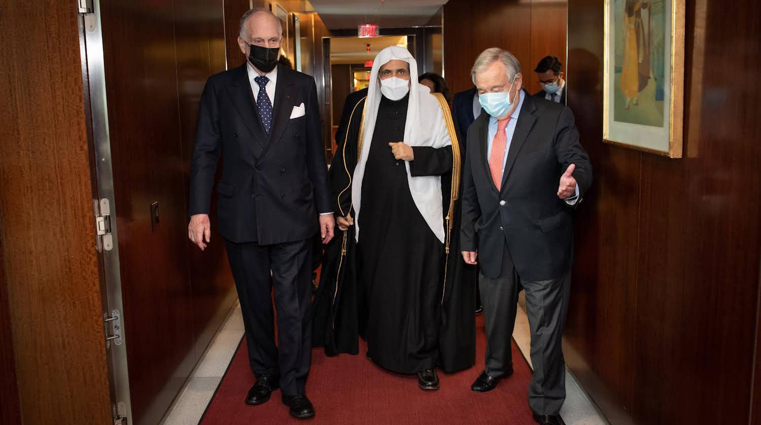 معالي الأمين العام للأمم المتحدة، السيد أنطونيو غوتيرش، خلال استقباله صاحب الفضيلة والمعالي، الشيخ الدكتور محمد بن عبدالكريم العيسى، في مقرّ الأمم المتحدة بنيويورك