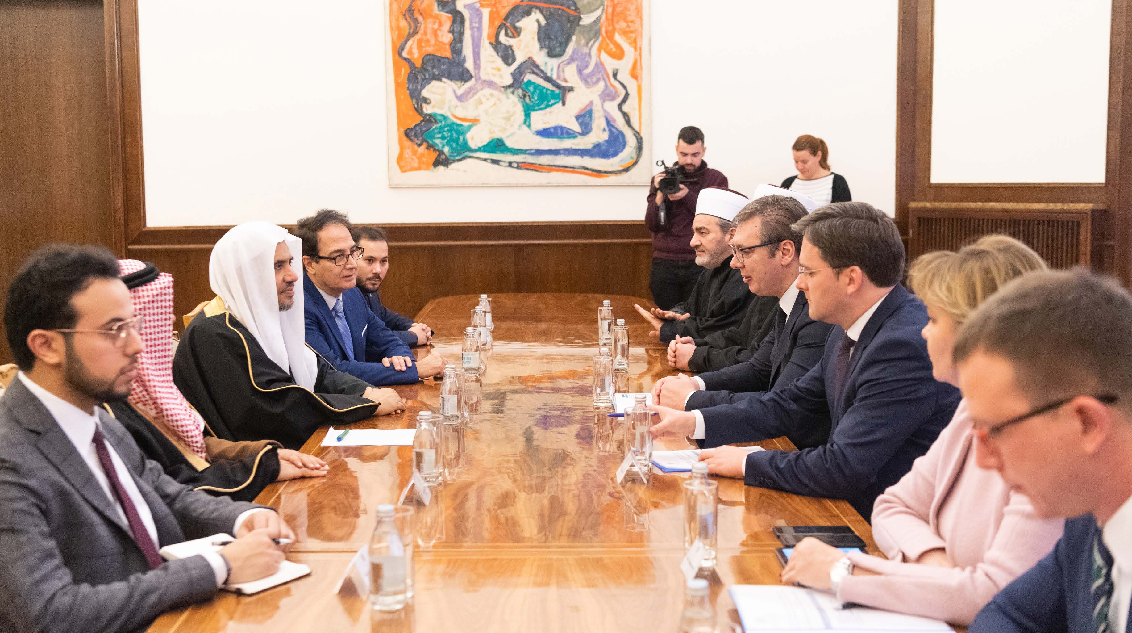 His Excellency the President of Serbia Mr. Aleksandar Vučić in dialogue with His Excellency Sheikh Dr. Mohammed bin Abdul Karim Al-Issa