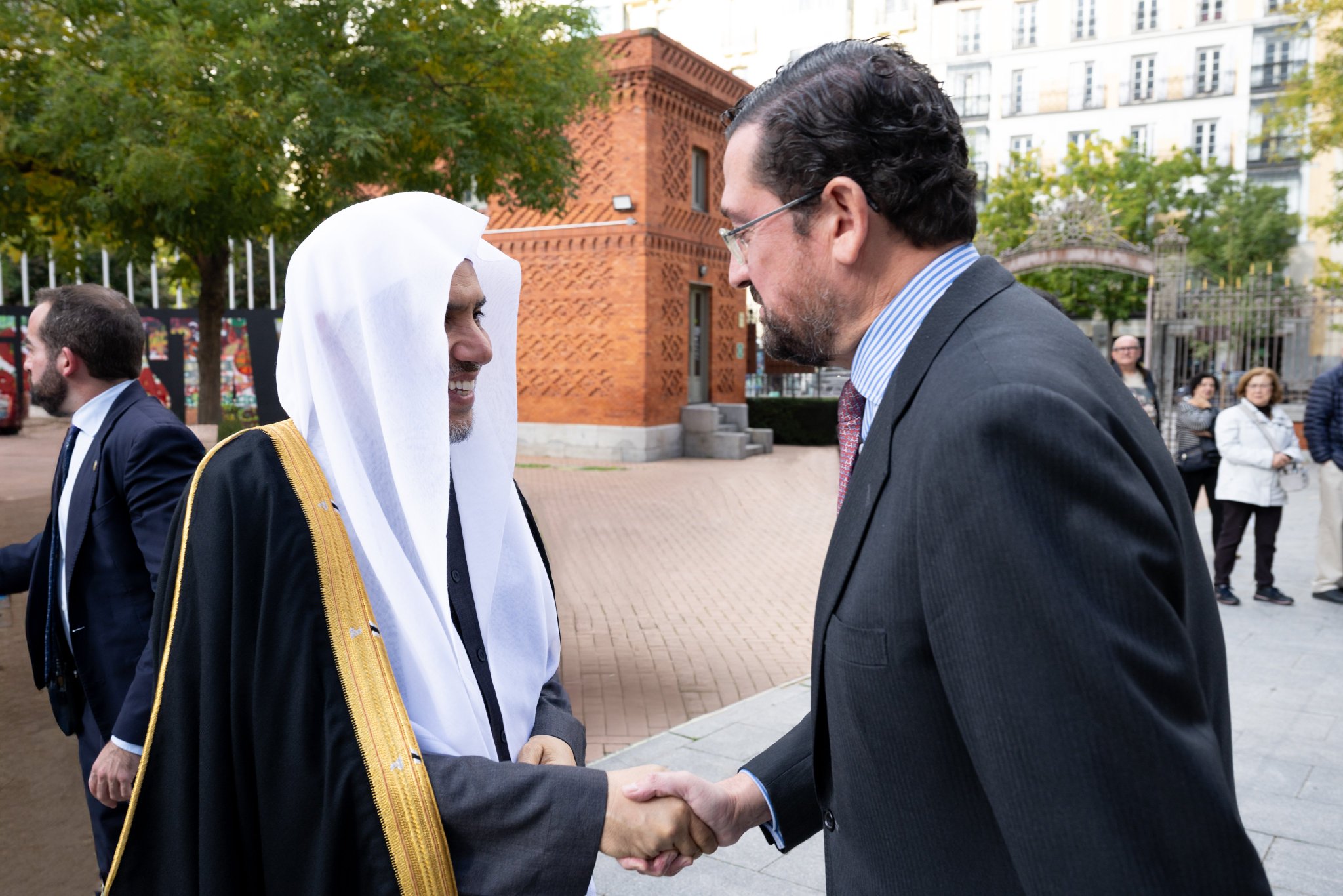Á Madrid, la « Casa Árabe » l’un des plus grands centres de recherche européens, relevant du ministère espagnol des Affaires étrangères, a accueilli  le cheikh Mohammed Alissa