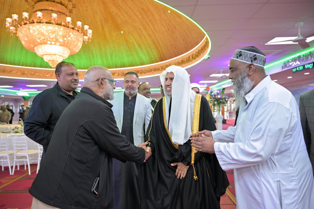 أمينُ عامّ رابطة العالم الإسلامي يزور أكبر جوامع نيوزيلندا
