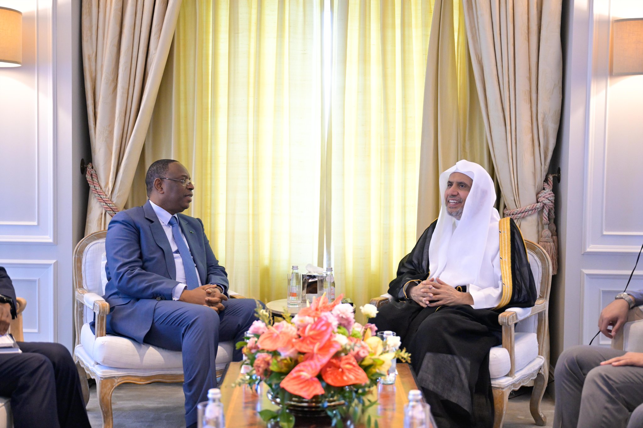 At his residence in New York City, H.E. Sheikh Dr. Mohammed Al-Issa , Secretary-General of the MWL, met with H.E. Mr. Macky Sall, former President of the Republic of Senegal