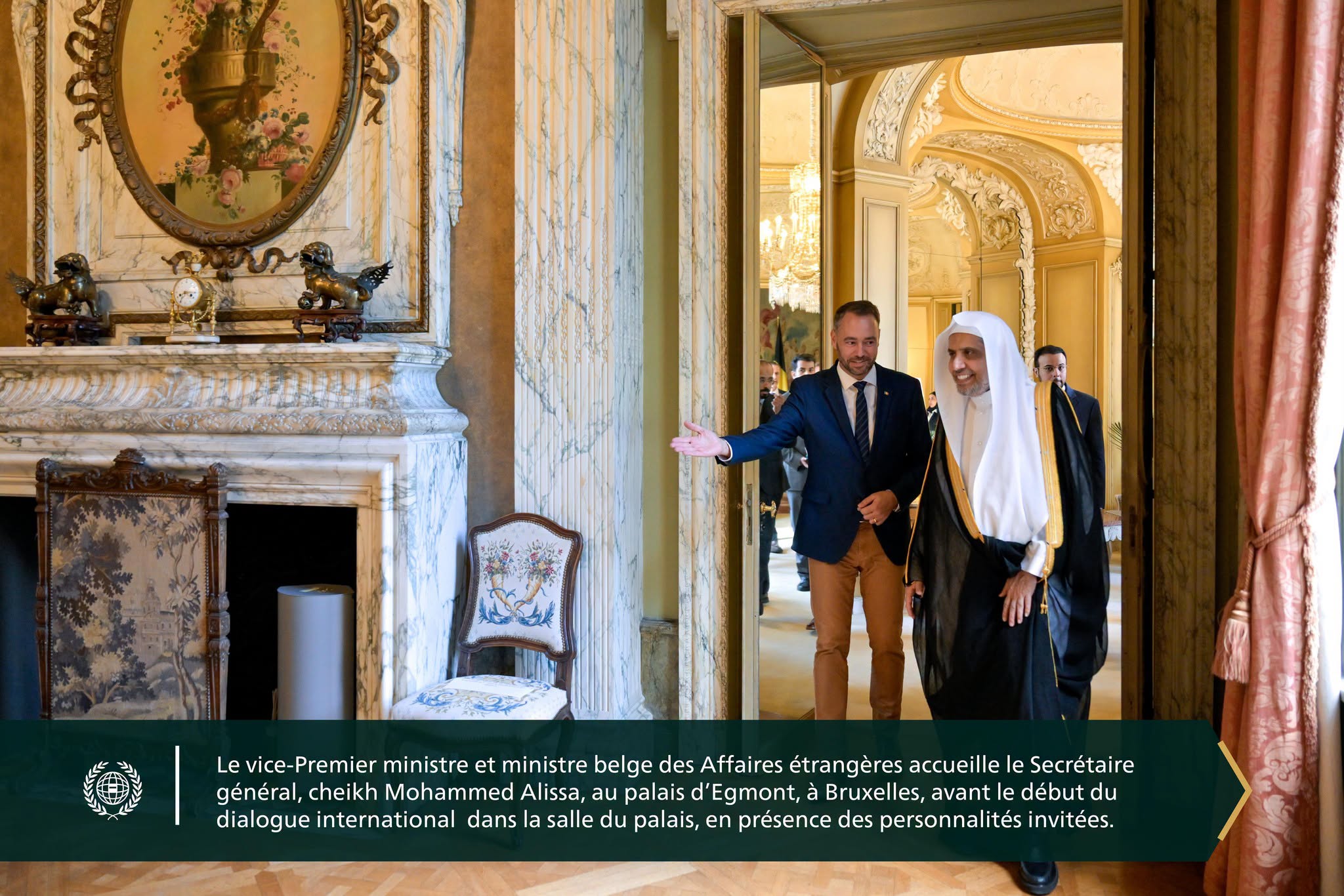 Le ministère belge des Affaires étrangères a organisé, au palais d’Egmont, à la capitale, Bruxelles, une table ronde avec le Secrétaire général et président de l’Organisation des savants musulmans, cheikh Mohammed Al-Issa