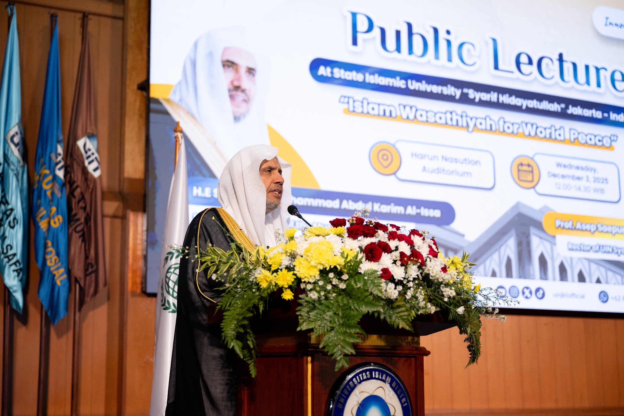 Le Secrétaire général cheikh Mohammed Al-Issa a donné une conférence publique à l’Université islamique d’État Sharif Hidayatullah dans la capitale indonésienne Jakarta
