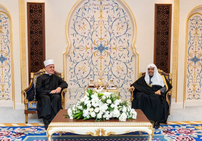 جناب دبیر کل، رئیس انجمن علمای مسلمان، شیخ د.محمد العيسى در دفترش در مكه المكرمه جناب مفتی بوسنی و هرزگوین شیخ حسین کاوازوویچ دیدار کرد