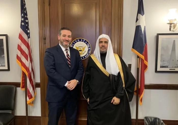 معالي الشيخ د.محمد العيسى⁩ يلتقي السيناتور الأمريكي الحالي والمرشح الرئاسي السابق ⁧تيد كروز⁩ والذي ثمّن جهود ⁧الرابطة⁩ حول العالم في نشر الوعي بقيم الاعتدال والمواجهة العميقة لمفاهيم ⁧التطرف⁩ العنيف و ⁧الإرهاب⁩، كما ثمن برامجها لتعزيز التعايش والوئام في دول التنوع الديني والإثني.