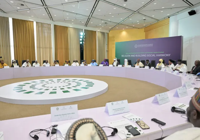 الاتفاقيات الإسلامية المسيحية" التي جرى توقيعُها ضمن مبادرة رابطة العالم الإسلامي للسلم المجتمعي في غرب إفريقيا، تفتح صفحةً جديدةً من الشراكة بين كبرى القيادات والمنظمات الإسلامية والمسيحية، الفاعلة في الساحة النيجيرية