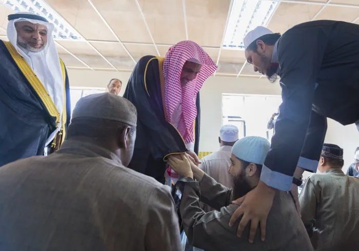 تتلمّس رابطة العالم الإسلامي‬⁩ حاجات المكفوفين حول العالم