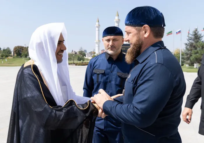 HE Dr. Mohammad Alissa visited Chechnya where he was welcomed by the Head of the Chechen Republic. The Muslim World League participated in the opening ceremony of what is now the largest mosque in Europe.