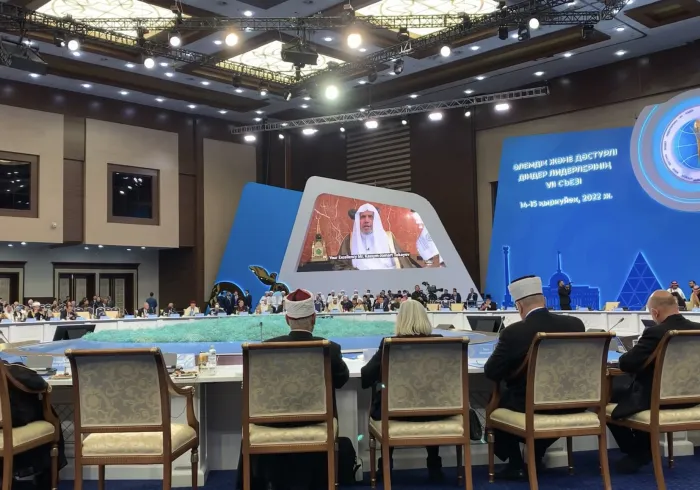 Dr. Abdulrahman Al-Zayd: “Pada Konferensi Pemimpin Agama Kazakhstan, saya bertemu dengan sejumlah tokoh politik Kazakh dan pemimpin agama yang mengungkapkan perasaan mereka terhadap LMD dan menegaskan bahwa LMD dianggap paling berpengaruh dalam diplomasi dan referensi agama.”