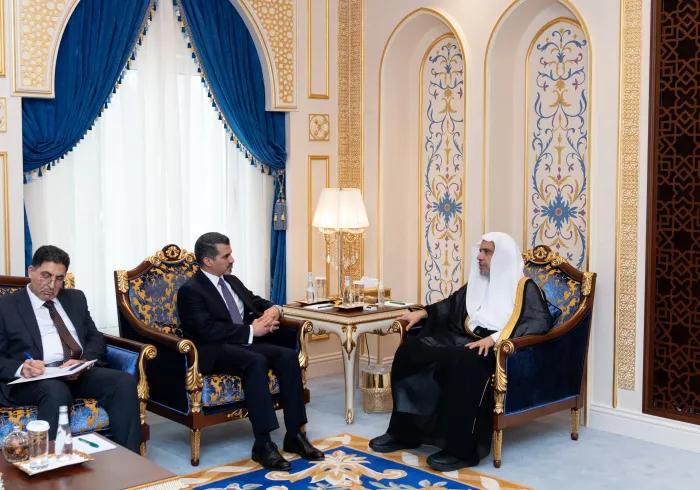 جناب دبیر کل، و رئیس انجمن علمای مسلمان، آقای دکتر شیخ محمد العیسی    در پایگاه سازمان همبستگی در مکه مکرمه، از جناب سرکنسول جمهوری عراق در مملکت عربستان آقای محمد سمیر النقشبندی استقبال نمود