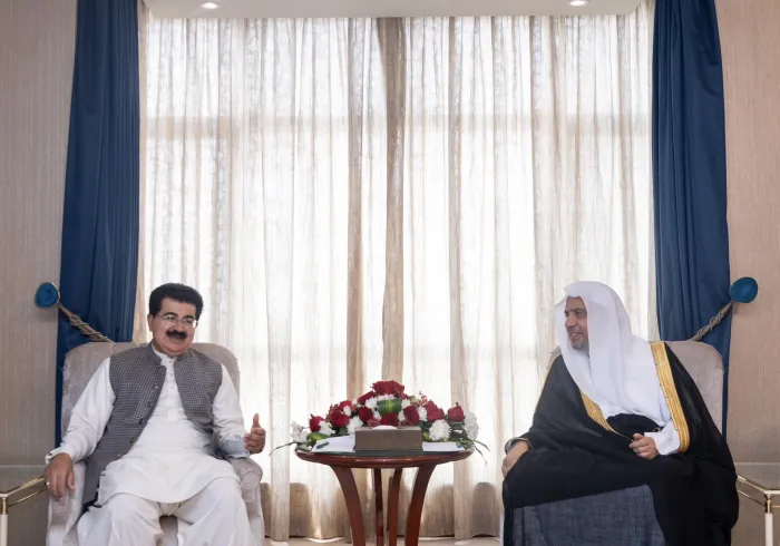 HE Sheikh Dr.Mohammad Alissa, the SG of the MWL & Chairman of the Organization of Muslim Scholars, met with the Hon. Sadiq Sanjrani, the Chairman of the Senate of Pakistan