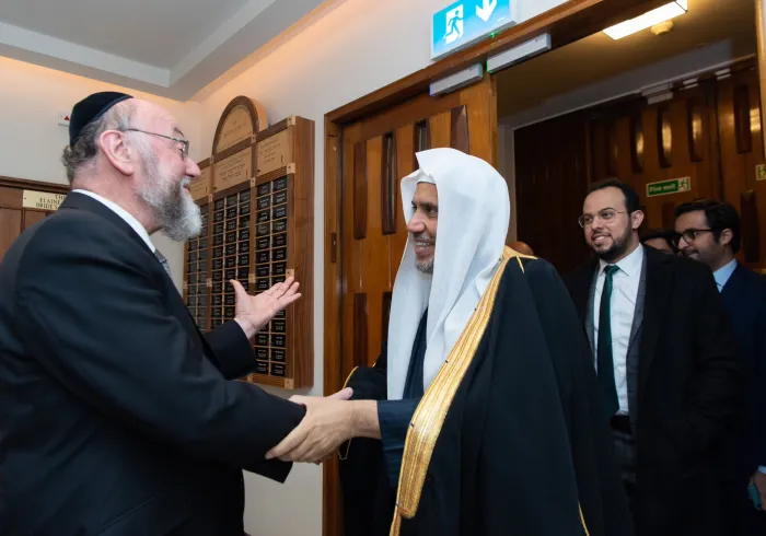 بر همکاری مشترک جهت محکوم کردن هرگونه بی احترامی نسبت به مقدسات دینی تأکید داشتند: