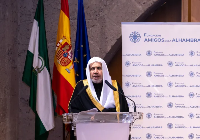 Un événement inédit dans l’histoire contemporaine, cheikh Mohammed ben Abdelkarim Alissa, donne une conférence au Palais de l’Alhambra à Grenade
