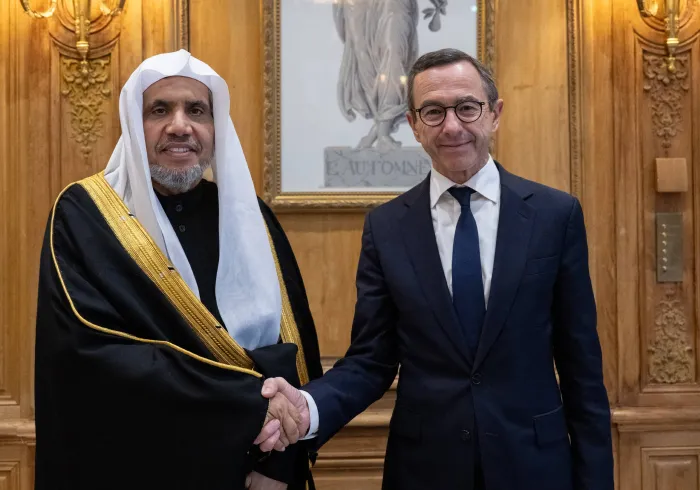 صاحب الفضيلة والمعالي الشيخ الدكتور محمد بن عبدالكريم العيسى، يلتقي وزير الداخلية الفرنسي، السيد برونو روتايو، بالعاصمة الفرنسية باريس