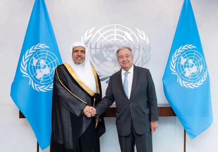 عقب إطلاق مؤتمر الرابطة داخل الأمم المتحدة: "بناء جسور التفاهم والسلام بين الشرق والغرب" أمين عام الأمم المتحدة يستقبل الشيخ العيسى ويؤكد دعمه الكامل لجهود الرابطة