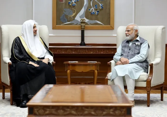 في مستهل زيارته للهند ملتقياً خلالها كافة المكونات الهندية: استقبل دولة رئيس الوزراء الهندي السيد ناريندرا مودي صباح اليوم معالي الأمين العام الشيخ د. محمد العيسى