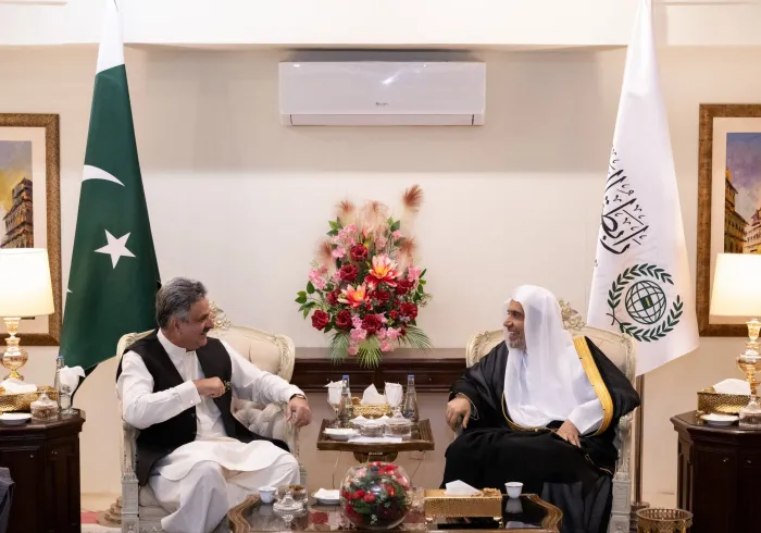 le Secrétaire général de la Ligue islamique mondiale, Président de l’Organisation des savants musulmans, cheikh Mohammed Alissa a reçu M. Yahya Afridi, Président de la Cour suprême.