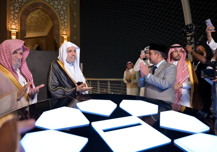 Le Secrétaire général de la Ligue  le cheikh Mohammed ben Abdelkarim Alissa, a inauguré à La Mecque la nouvelle plateforme numérique de la Ligue, « Minhaj »