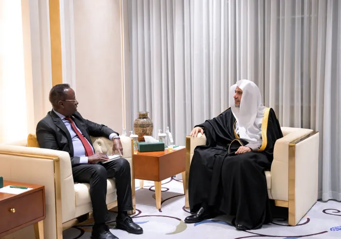 استقبل معالي الأمين العام، رئيس هيئة علماء المسلمين، فضيلة الشيخ د.⁧‫محمد العيسى‬⁩ ⁦‬⁩، معالي الأستاذ محمد عبدي ماريي، وزير الزراعة والري بجمهورية الصومال الفيدرالية