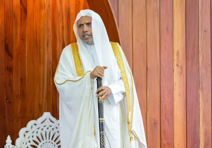امروز از فراز منبر مسجد جامع الرحمن در شهر اوکلند و پس از افتتاح رسمی این مسجد:  جناب آقای دکتر شیخ محمد العیسی  ، دبیرکل سازمان همبستگی جهان اسلام ورئیس انجمن علمای مسلمان، خطبه نماز جمعه را ایراد کرد