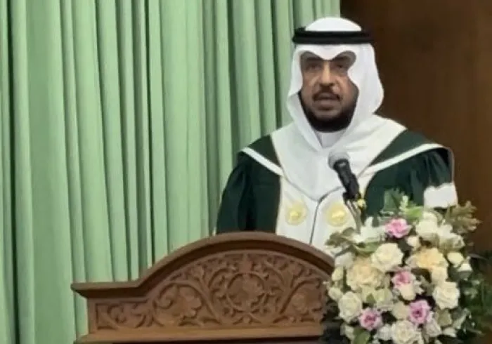 Au nom du Secrétaire général, président de l’Organisation des savants musulmans cheikh Mohammed Al-Issa, le Secrétaire Général Adjoint, cheikh Abdul Rahman Al-Zaid