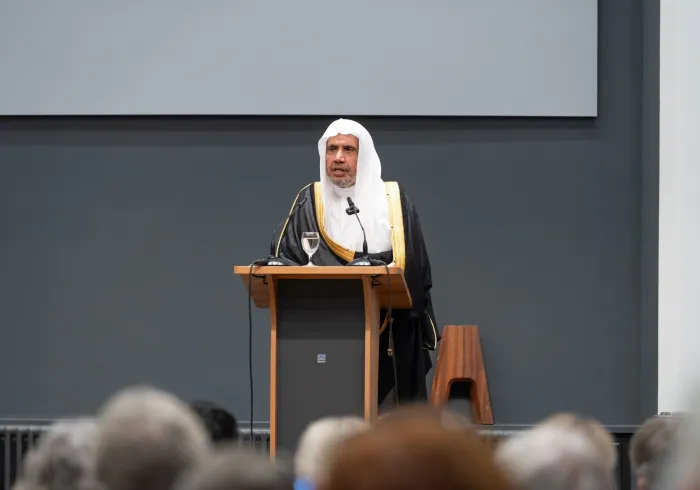 جناب دبیرکل و رئیس انجمن علمای مسلمان، آقای دکتر شیخ  محمد العیسی  ، سخنرانی‌ای در مقر « باشگاه ۴۴ »مطالعات فکری “Club 44” در شهر لاشو دو فون سوئیس با عنوان “اسلام و غرب، درک تفاوت‌ها و رفع سوءتفاهم‌ها” ایراد کرد
