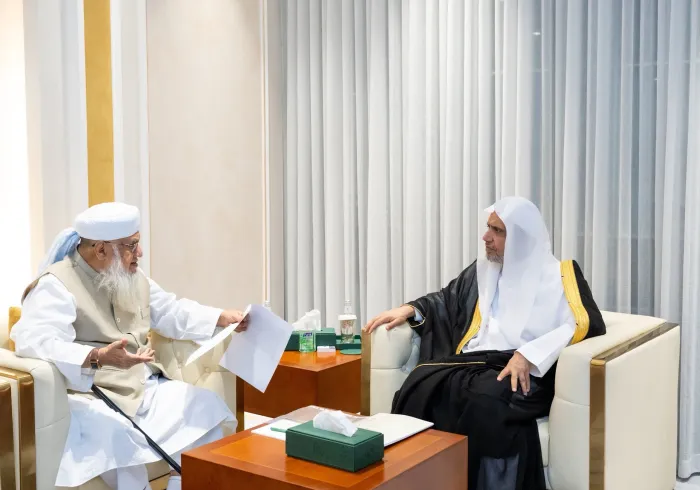 Le Secrétaire général, Président de l’Organisation des savants musulmans, cheikh Mohammed Alissa, a reçu le Président de l’Université Darul Uloom en Inde, le cheikh Khalil Rahman Sajjad Nomani Al-Nadwi.
