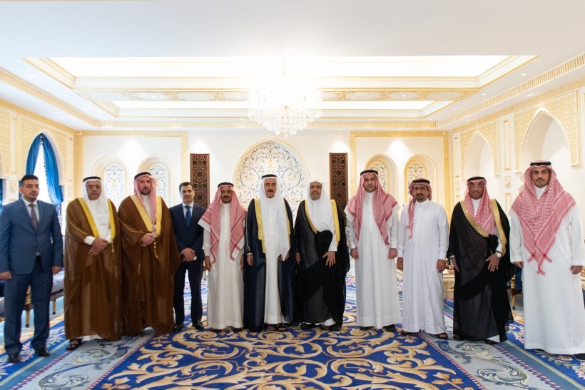 Today at the MWL headquarters in Makkah, His Excellency Sheikh Dr. Mohammad Al-Issa, the Secretary-General of the MWL and Chairman of the Organization of Muslim Scholars, met with His Excellency Dr. Mishaan Al-Khazraji