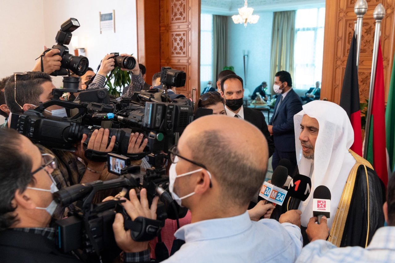 الايسيسكو تكرم معالي الشيخ د. محمد العيسى‬⁩ لجهوده في تعزيز السلام والوئام بين الأمم والشعوب ولخدمته للسيرة النبوية