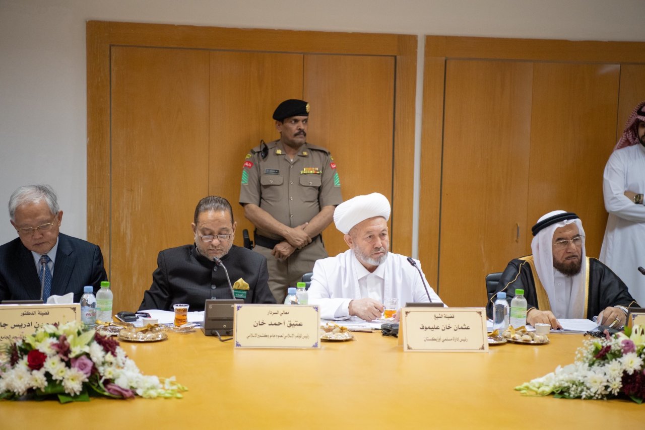 ‏برئاسة سماحة ⁧المفتي العام⁩ للمملكة العربية ⁧السعودية⁠ انعقاد الدورة 43 للمجلس الأعلى لرابطة العالم الإسلامي صباح اليوم في ⁧مكة المكرمة⁩ بحضور أعضاء المجلس من كبار الشخصيات والقيادات الإسلامية.