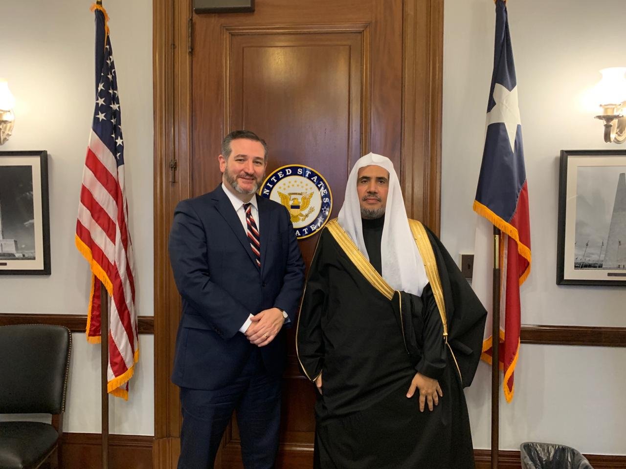 د.العيسى يلتقي عدداً من النواب الأمريكيين