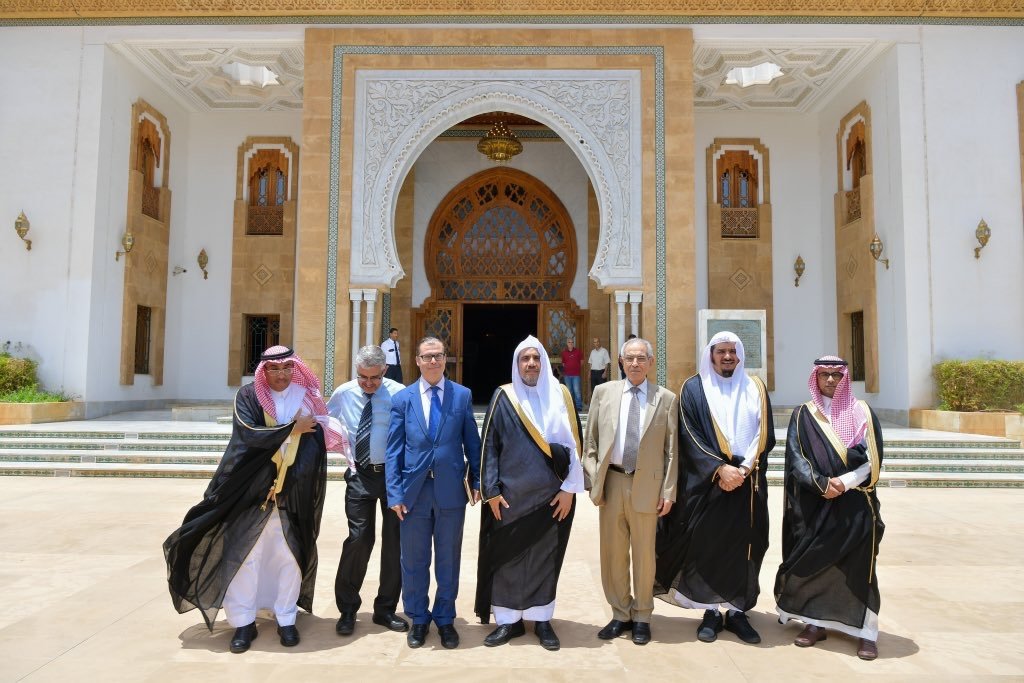الأمين العام لرابطة العالم الإسلامي الشيخ د.محمد العيسى⁩ يزور ⁧دار الحديث الحسنية⁩ بالرباط ويلتقي معالي رئيسها السيد د.أحمد الخمليشي