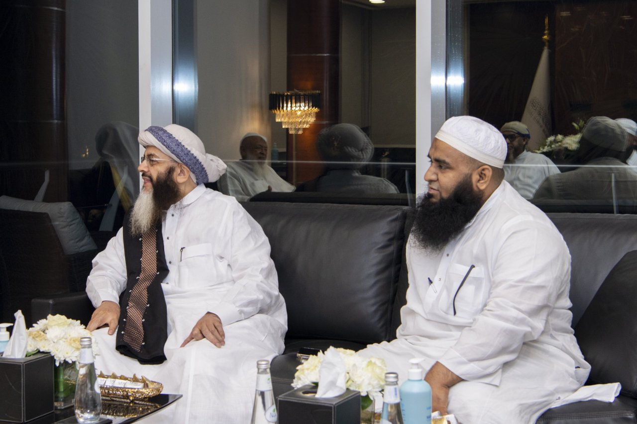 استقبل معالي الأمين العام، رئيس هيئة علماء المسلمين الشيخ د. محمد العيسى‬⁩ سماحة الشيخ أرشد مدني، رئيس جمعية علماء الهند، والوفد المرافق له