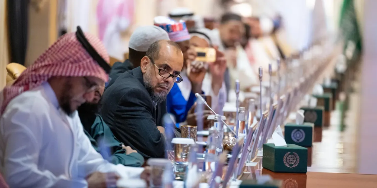 لقطاتٌ من افتتاح معالي الأمين العام رئيس هيئة علماء المسلمين الشيخ د. محمد العيسى، أعمال:"الملتقى الدولي للإعجاز العلمي في القرآن والسنة"، -بعد ظهر اليوم- بمكة المكرمة، وإطلاق: "موسوعة الرابطة للإعجاز العلمي في القرآن والسنة":