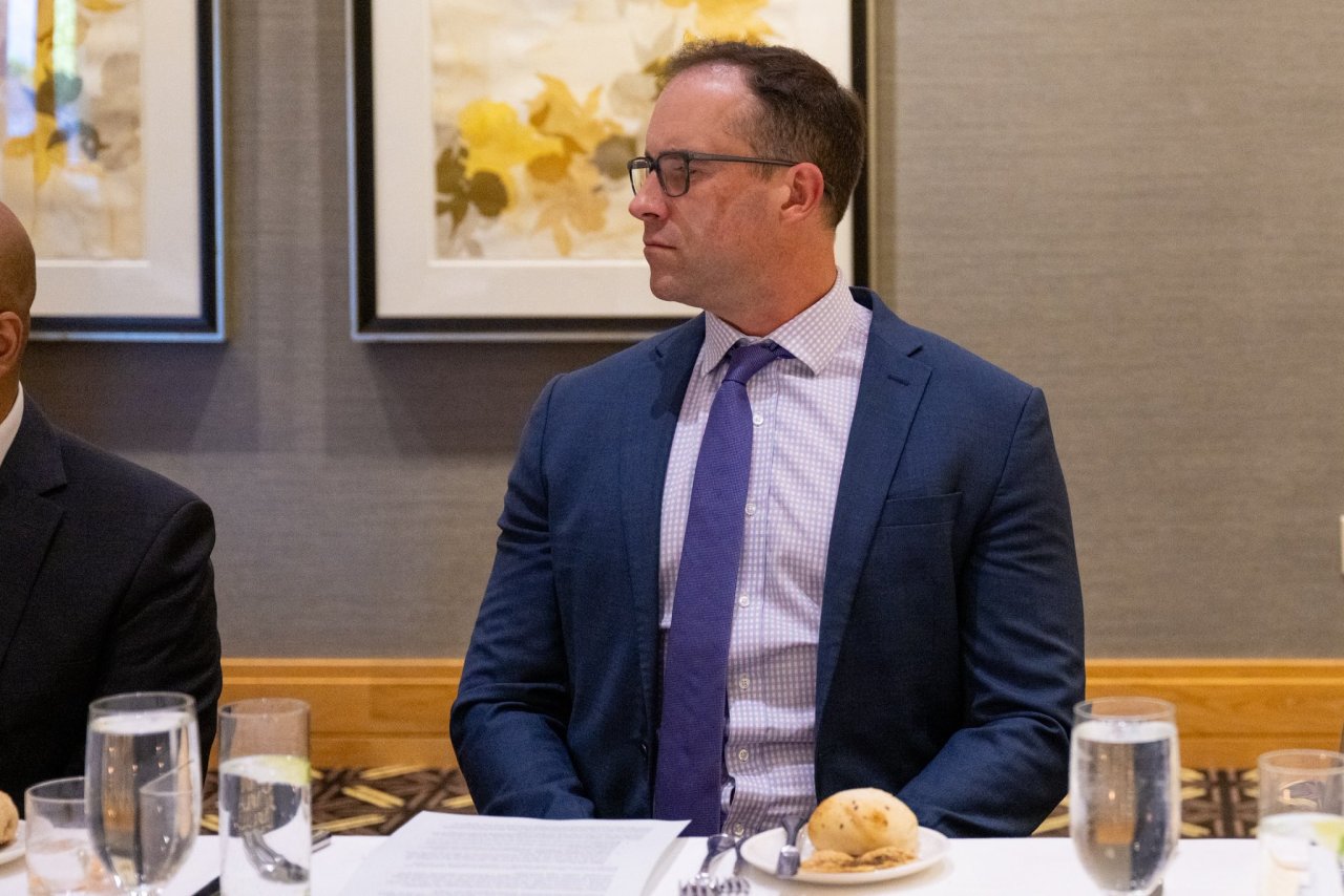 Un certain nombre d’entrepreneurs et de chefs d’entreprises de la Silicon Valley ont rencontré le Secrétaire général et Président de l’Organisation des savants musulmans, cheikh Mohammed Alissa.