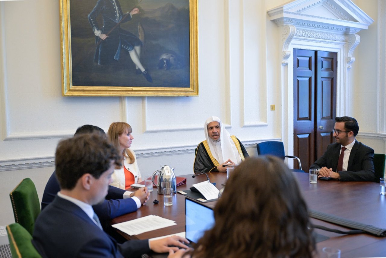 La Vice-Première ministre du Royaume-Uni, Mme Angela Rayner, a rencontré cheikh Mohammed Al-Issa, Secrétaire général de la Ligue islamique mondiale et Président de l’Organisation des savants musulmans