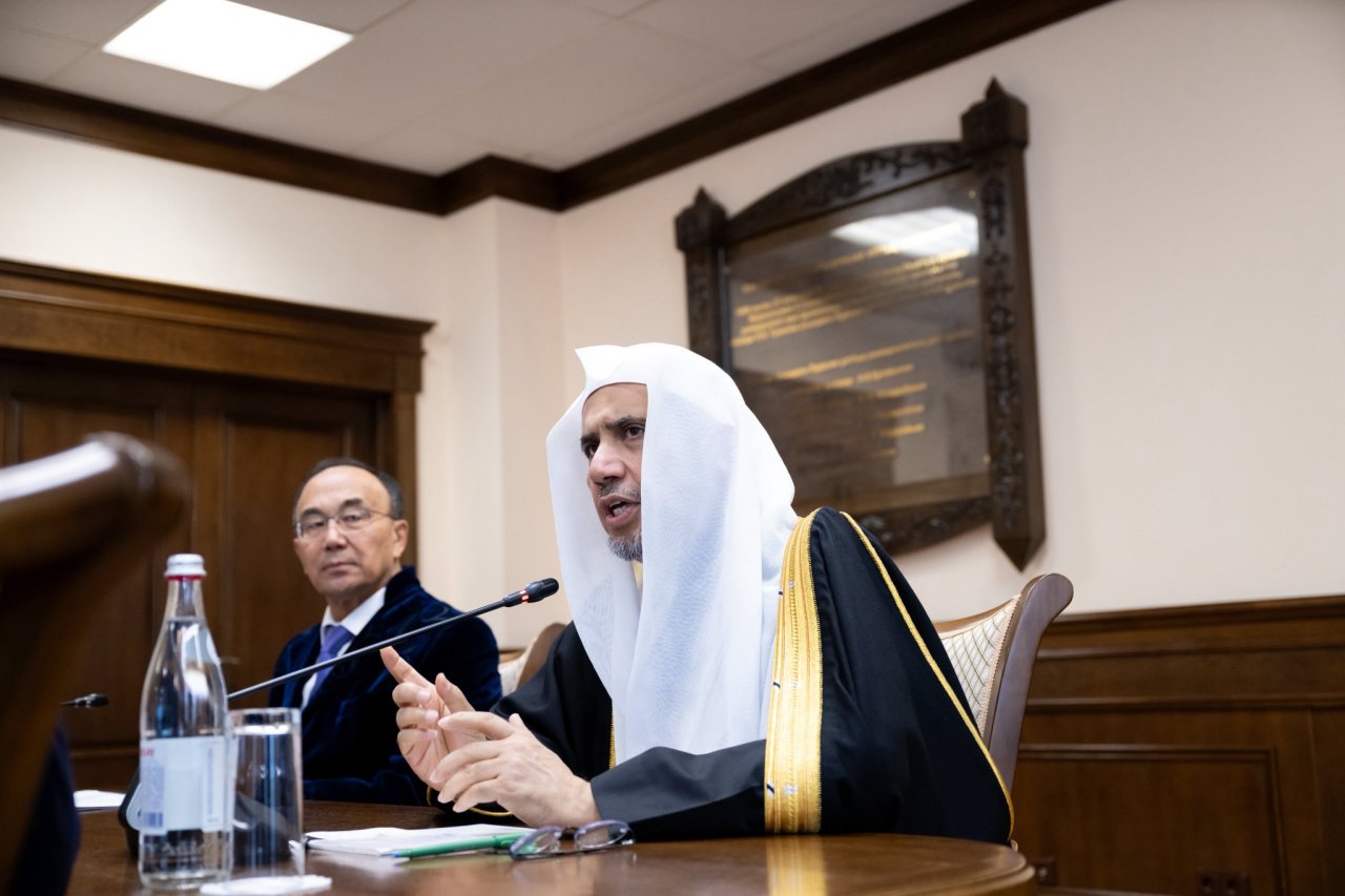 ‏الشيخ د.⁧‫محمد العيسى‬⁩ ‬⁩ يُحاضِرُ في جامعة أستانا الوطنية عن: "التّحولات الفكرية المعاصرة"