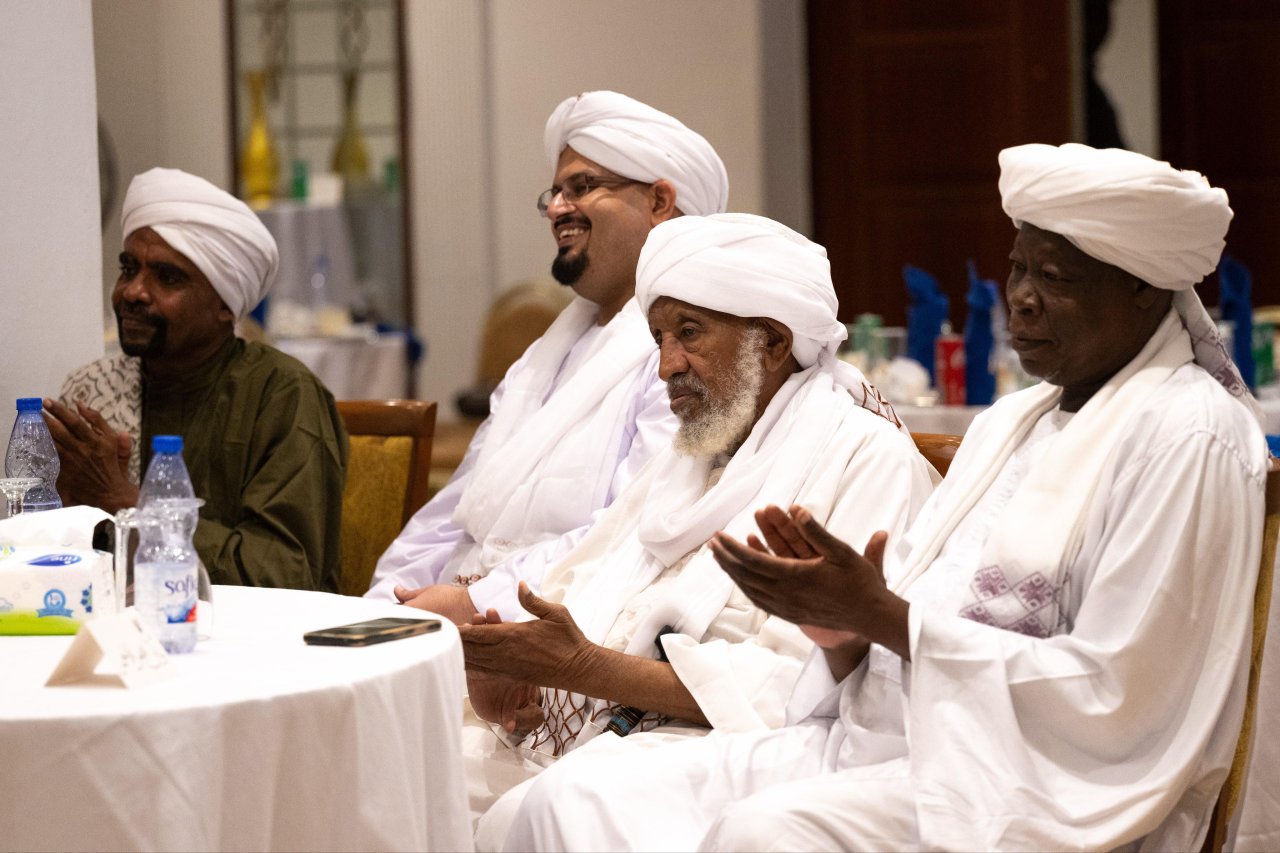 Le Secrétaire général de la Ligue islamique mondiale rencontre les oulémas de la République du Soudan