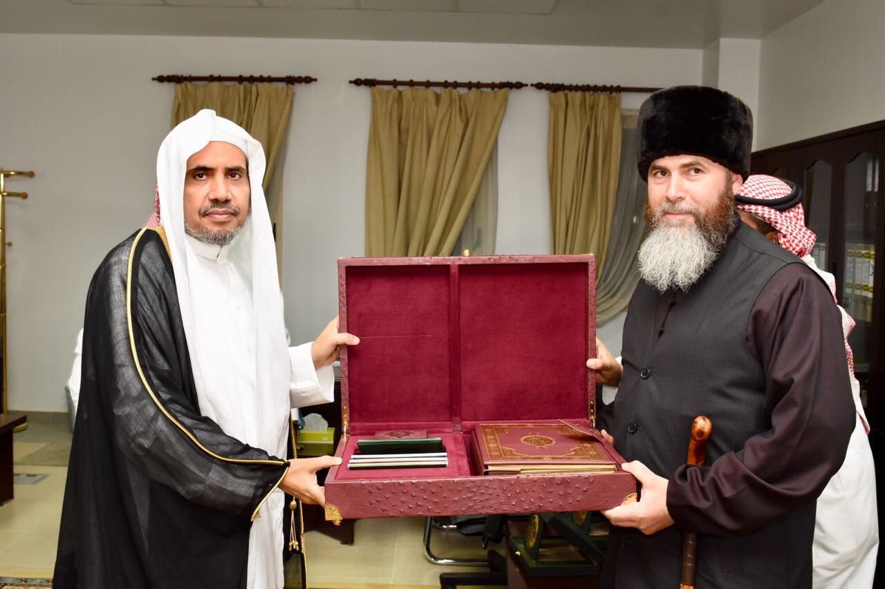 Dr. Al-Issa Signs a Cooperative Agreement with the Grand Mufti of the Chechen Republic