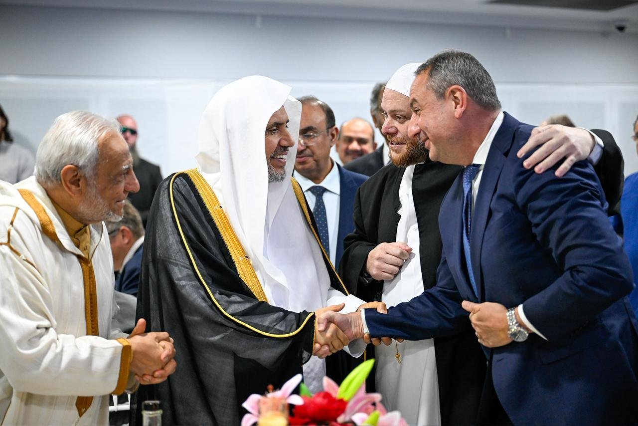 En présence de plusieurs ministres fédéraux et locaux ainsi que de membres du Parlement : La Fédération des musulmans d’Australie célèbre la visite du Secrétaire général de la Ligue islamique mondiale