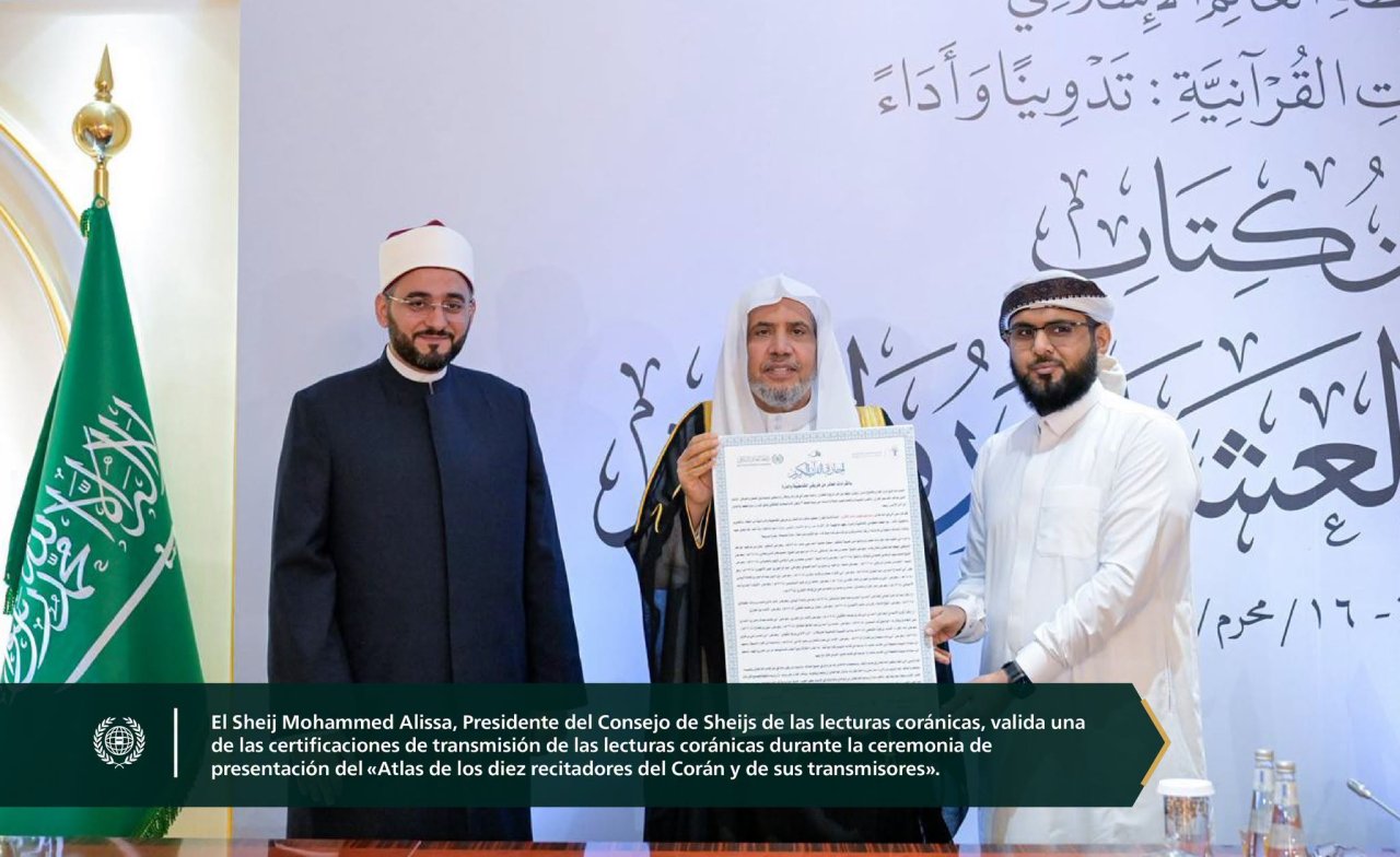 El Secretario General, el Sheij Dr. Mohammed Al-Issa inauguró, en la sede de la Liga del Mundo Islámico en La Meca, la obra titulada «Atlas de los diez recitadores del Corán y de sus transmisores»