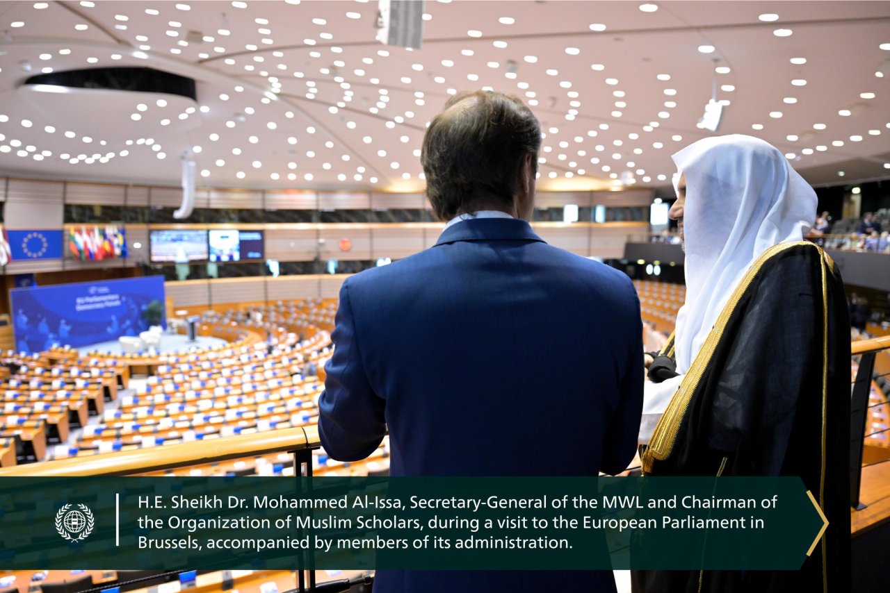 H.E. Sheikh Dr. Mohammed Al-Issa, Secretary-General of the MWL, met with European Parliament leaders and their assistants in Brussels to discuss areas of cooperation to implement Article 17 of the Treaty on the Functioning of the European Union