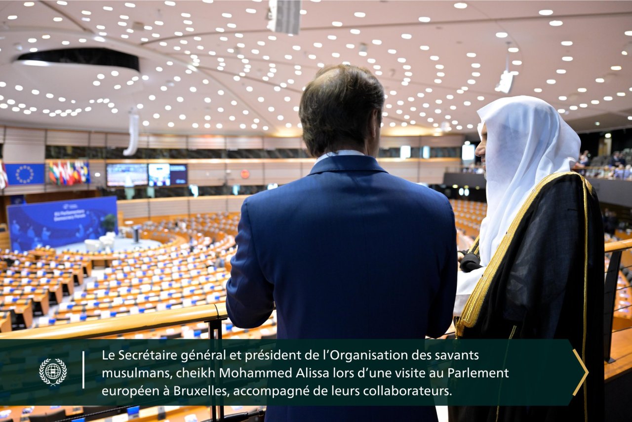 Hier soir, le Secrétaire général, cheikh Mohammed Al-Issa a rencontré à Bruxelles des représentants du Parlement européen et leurs collaborateurs.