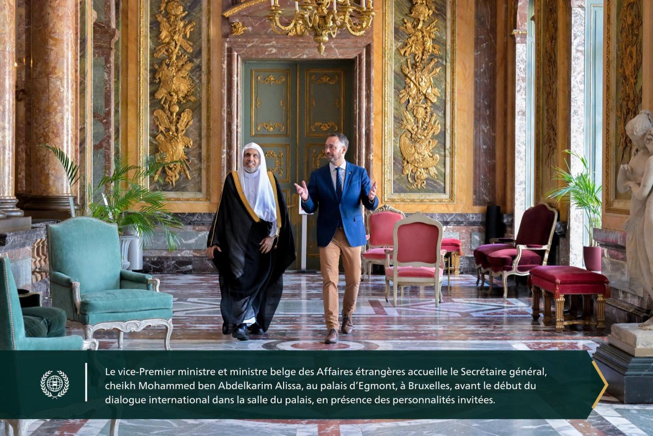 Le ministère belge des Affaires étrangères a organisé, au palais d’Egmont, à la capitale, Bruxelles, une table ronde avec le Secrétaire général et président de l’Organisation des savants musulmans, cheikh Mohammed Al-Issa