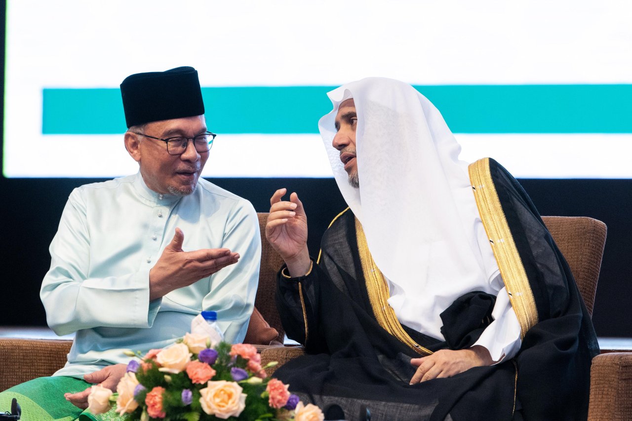 بمشاركة ألفي قيادةٍ دينيةٍ من ٥٧ دولةً.. "المؤتمر الدولي للقادة الدينيين" يستهل أعماله بوقفة تضامنية مع شهداء غزَّة