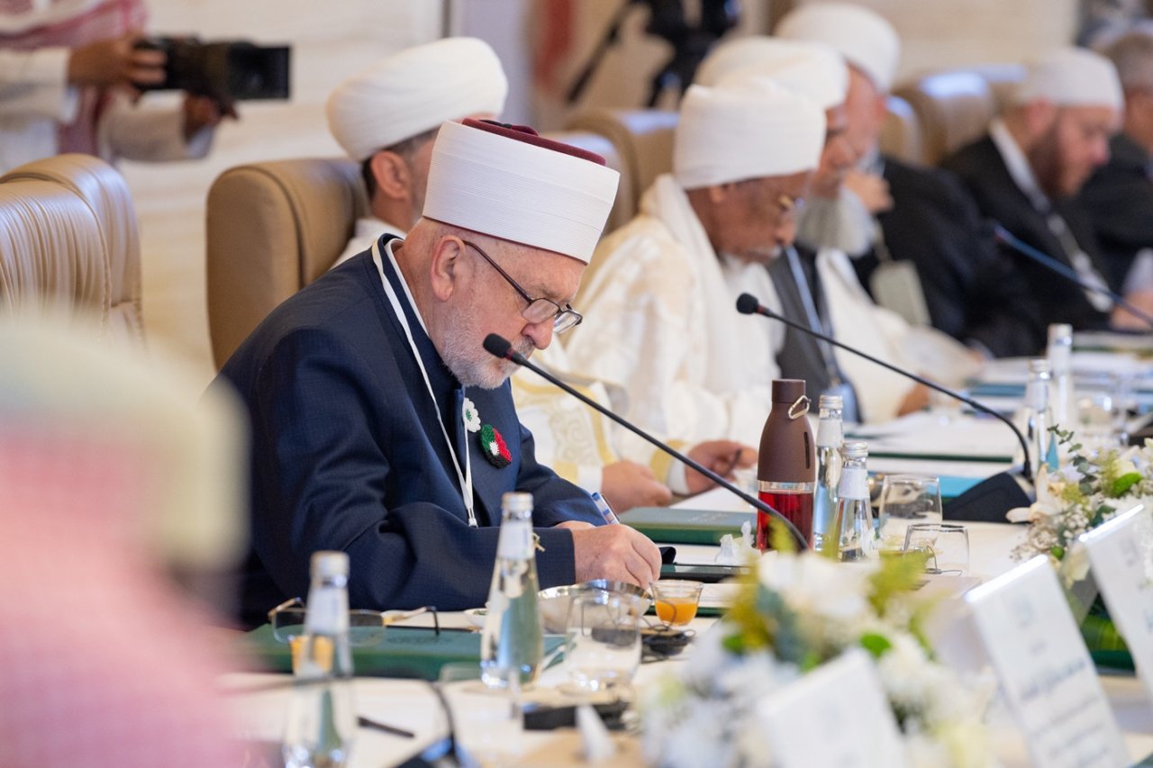 Sheij Ali Erbaş, Presidente de Asuntos Religiosos de la República de Turquía y miembro del Consejo Supremo de la Liga del Mundo Islámico, durante la 46ª sesión del Consejo Supremo:
